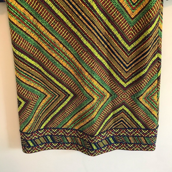 BCBG MaxAzria | Ania Round Neck Shift Dress - Picture 3 of 6